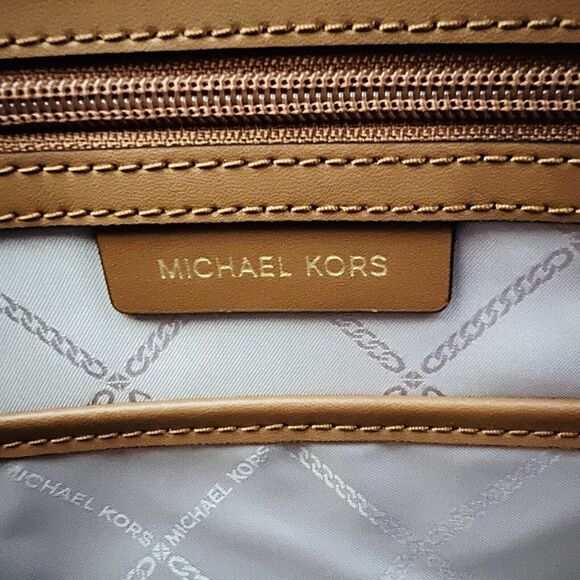 MICHAEL KORS Bedford Brown Acorn Leather Medium Top Zip Pocket Tote Bag - Picture 7 of 9